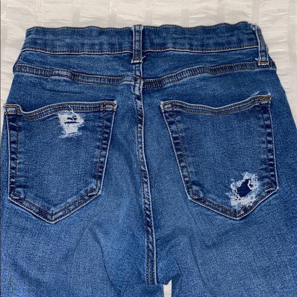 Topshop Ripped Jamie Jeans - Picture 6 of 8